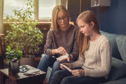 period-teens-zdroj-shutterstock-autor-Room76