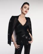 6-CARTIER-LILY-COLLINS-CLASH-UN-LIMITED