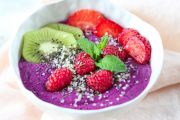 Boruvkova-smoothie-bowl